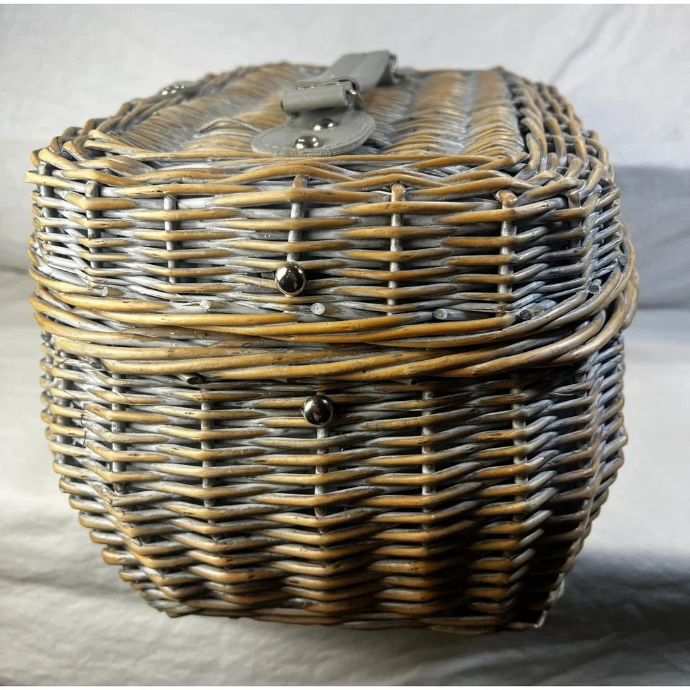 Woven Wicker Picnic Basket Insulated‎ Cooler Grey Wash Blue Stripe Lining Trunk